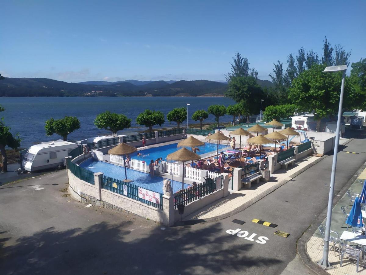 Apartamentos Turisticos Vilagarcia- Rio Ulla 빌라가르시아 데 아로우사 외부 사진