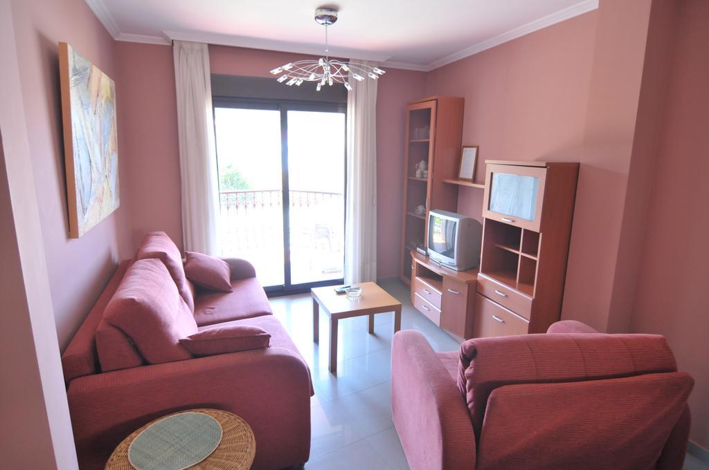 Apartamentos Turisticos Vilagarcia- Rio Ulla 빌라가르시아 데 아로우사 객실 사진