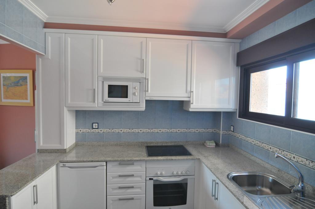 Apartamentos Turisticos Vilagarcia- Rio Ulla 빌라가르시아 데 아로우사 객실 사진