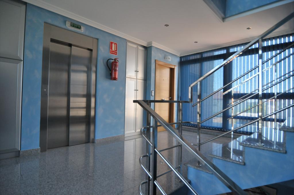 Apartamentos Turisticos Vilagarcia- Rio Ulla 빌라가르시아 데 아로우사 외부 사진